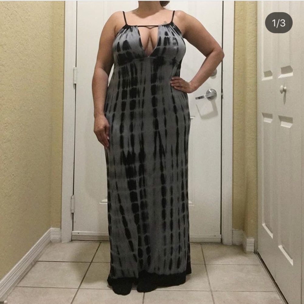 Sexy, comfy maxi dress in black/gray tie dye.